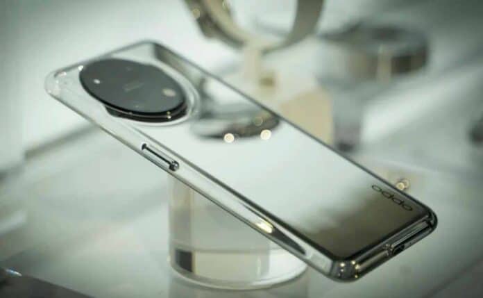 OPPO presentó un nuevo celular completamente de espejo